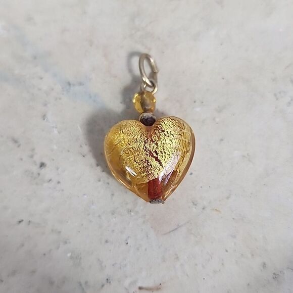 Mini Heart with Faceted Bead Gold Tone Center - Picture 1 of 7